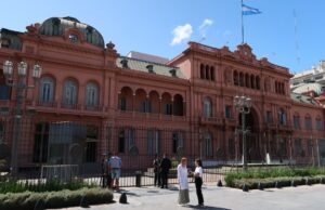 Η Αργεντινή κατέγραψε πλεόνασμα στον προϋπολογισμό για πρώτη φορά μετά από 14 χρόνια