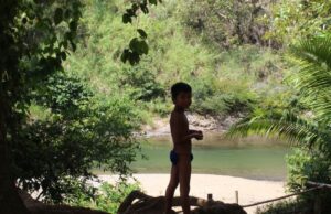 Το ίντερνετ προκαλεί κοινωνικά προβλήματα σε απομονωμένη φυλή ιθαγενών στον Αμαζόνιο