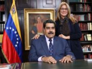 Η μεταβατική πρόεδρος της Βενεζουέλας “ξηλώνει” τα πορτρέτα του Μαδούρο από το Καράκας