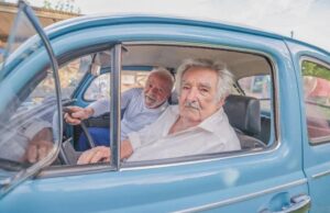 Ο Πέπε Μουχίκα εισήχθη σε νοσοκομείο στην Ουρουγουάη εν μέσω θεραπείας για τον καρκίνο