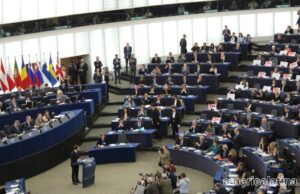 Το Ευρωκοινοβούλιο αναγνωρίζει τον Ουρούτια ως πρόεδρο της Βενεζουέλας