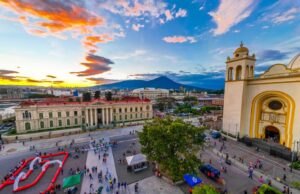 Ελ Σαλβαδόρ: Η χώρα του Σωτήρα και των ηφαιστείων