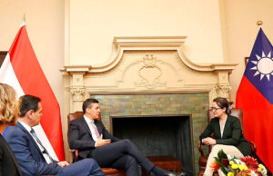 Η Ταϊβάν καταγγέλλει την Κίνα ότι τορπιλίζει τις διπλωματικές σχέσεις της με την Παραγουάη