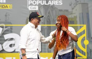 Σάλος στην Κολομβία από τις προσβλητικές αναφορές του προέδρου Γκουστάβο Πέτρο για τις γυναίκες