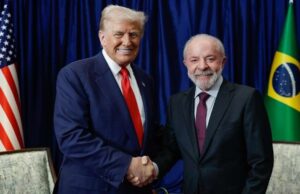 Ο Λούλα συναντήθηκε με τον Τραμπ – Συζήτησαν για “αναστολή των δασμών” των ΗΠΑ στη Βραζιλία