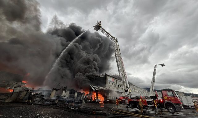 bomberos fuego 2 costa rica