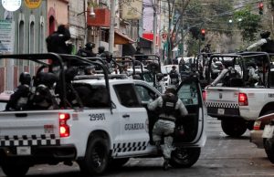 Χάος στο Μεξικό μετά τη δολοφονία του ναρκωβαρόνου Ελ Μέντσο – Πως συμμετείχαν οι ΗΠΑ