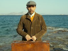 Θέατρο: “Ελευθερία Κινήσεων” με τον Λούις Γκόμεζμπεκ