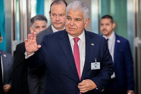 Στην Αθήνα ο Πρόεδρος του Παναμά Χοσέ Ραούλ Μουλίνο για επίσημη επίσκεψη – Το πρόγραμμα του